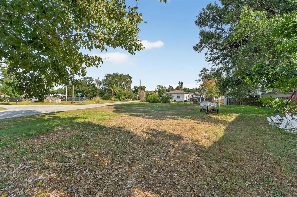 1104 W College Avenue Ruskin FL 33570