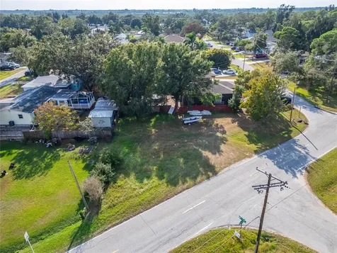 1104 W College Avenue Ruskin FL 33570