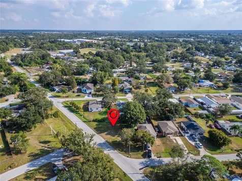 1104 W College Avenue Ruskin FL 33570