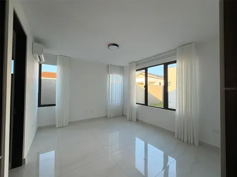 927 Sabanera Isla Norte Dorado PR 00646