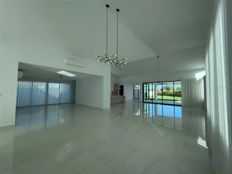 927 Sabanera Isla Norte Dorado PR 00646
