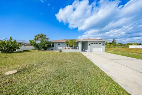 46 Oakland Hills Court Rotonda West FL 33947