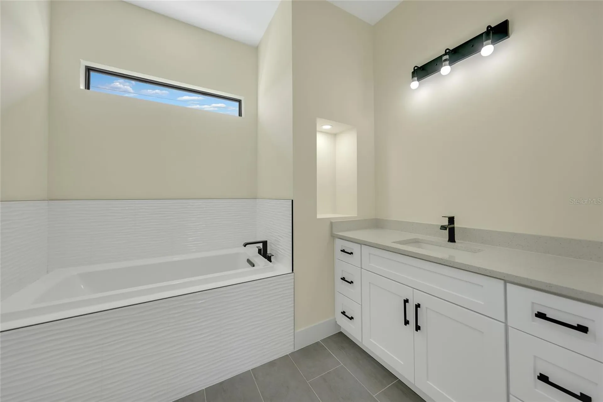 3405 NW 8th Terrace Cape Coral FL 33993