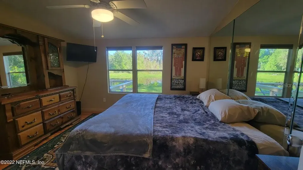 6930 223rd NE Melrose FL 32666