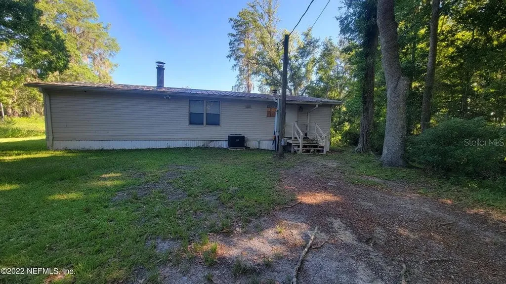 6930 223rd NE Melrose FL 32666