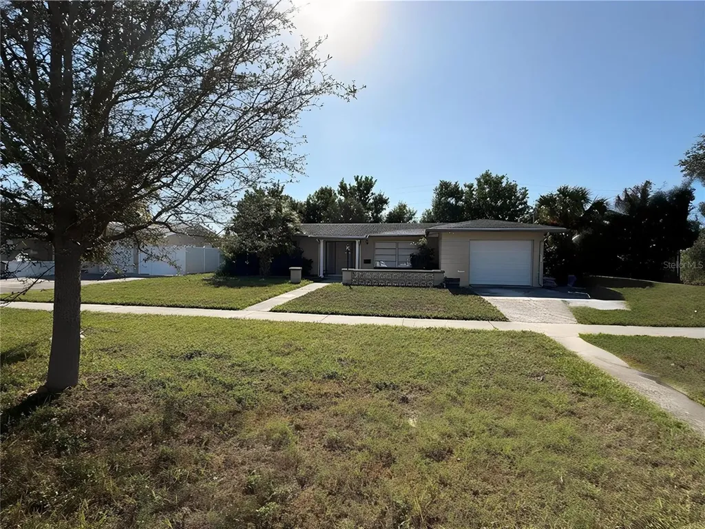 6160 30th Avenue N St Petersburg FL 33710