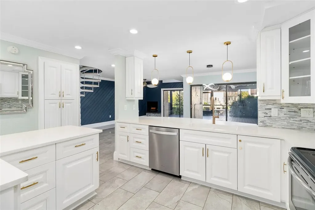 4344 Outrigger Lane Tampa FL 33615