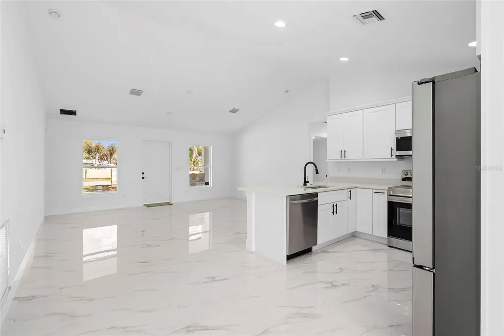 7542 NW 83rd Court Okeechobee FL 34972