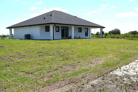 7542 NW 83rd Court Okeechobee FL 34972