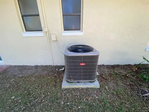 11585 SE 129th Lane Ocklawaha FL 32179