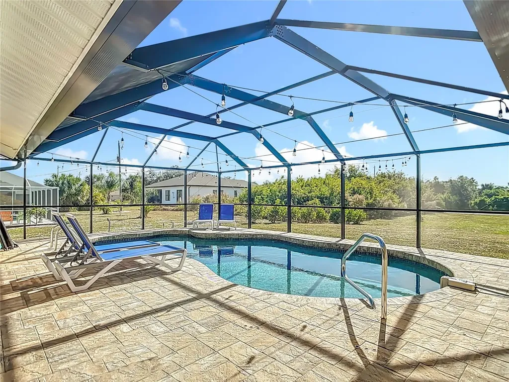 10253 Winstead Avenue Englewood FL 34224