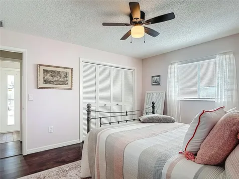 10253 Winstead Avenue Englewood FL 34224