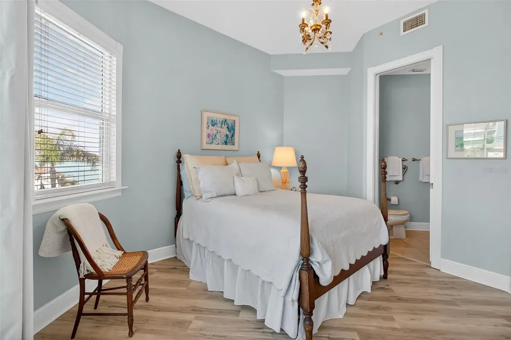 10133 Gulf Boulevard Treasure Island FL 33706