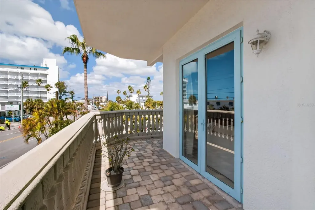 10133 Gulf Boulevard Treasure Island FL 33706