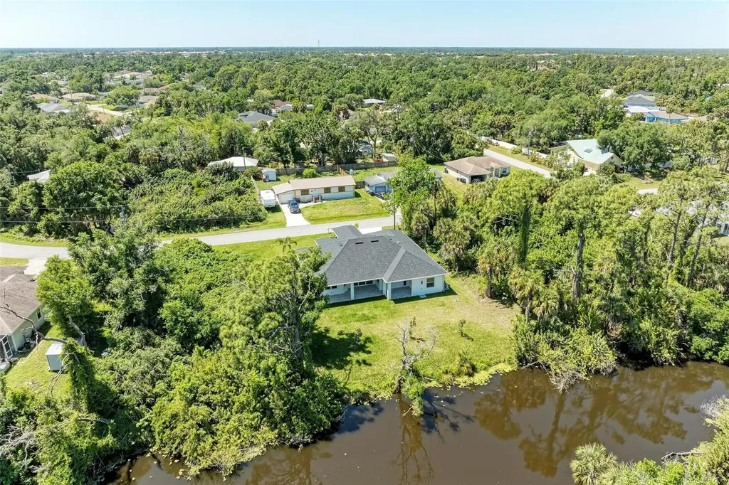 3260 Abbotsford Street North Port FL 34287