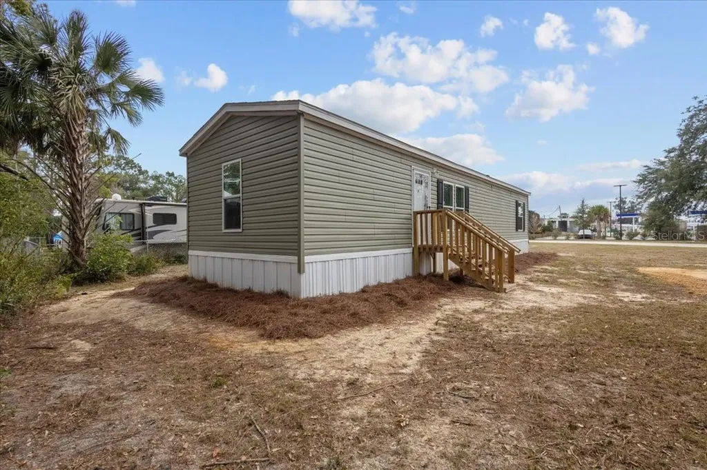 1231 NW 11th Drive Chiefland FL 32626