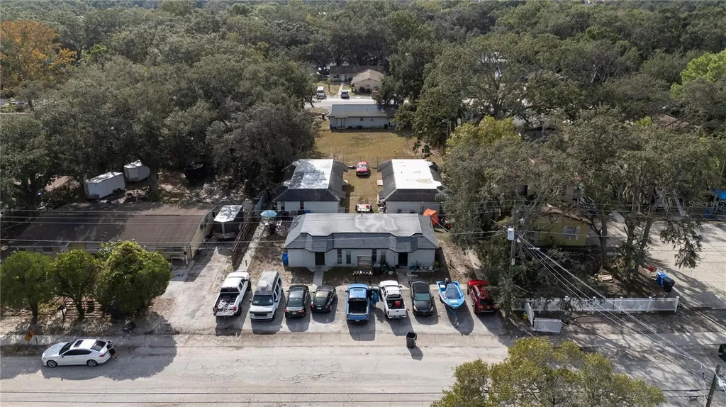 1517 E 142nd Avenue Tampa FL 33613