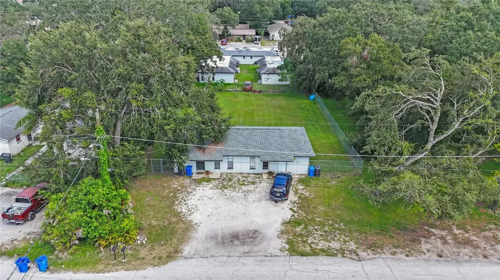 1517 E 142nd Avenue Tampa FL 33613