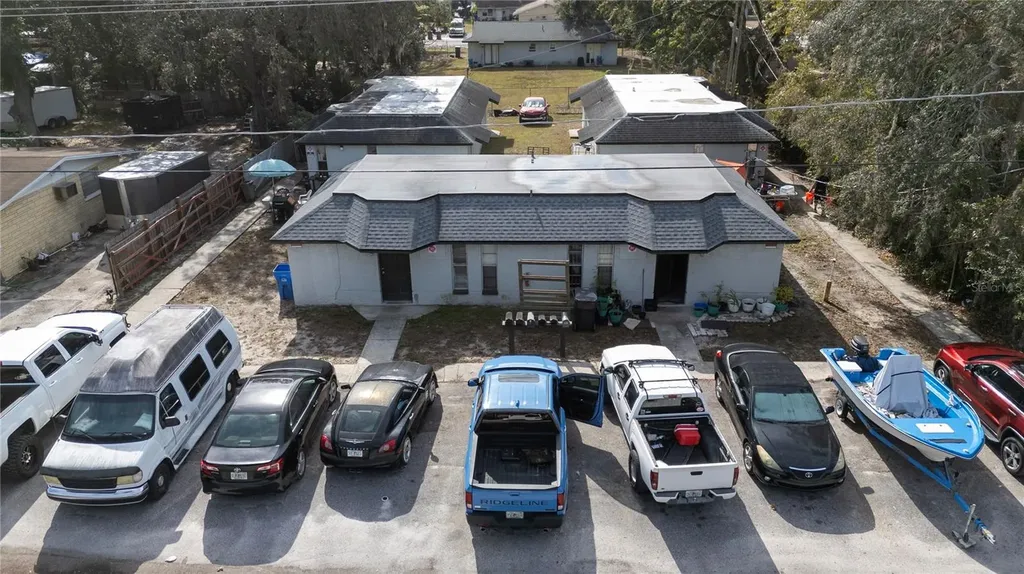 1517 E 142nd Avenue Tampa FL 33613