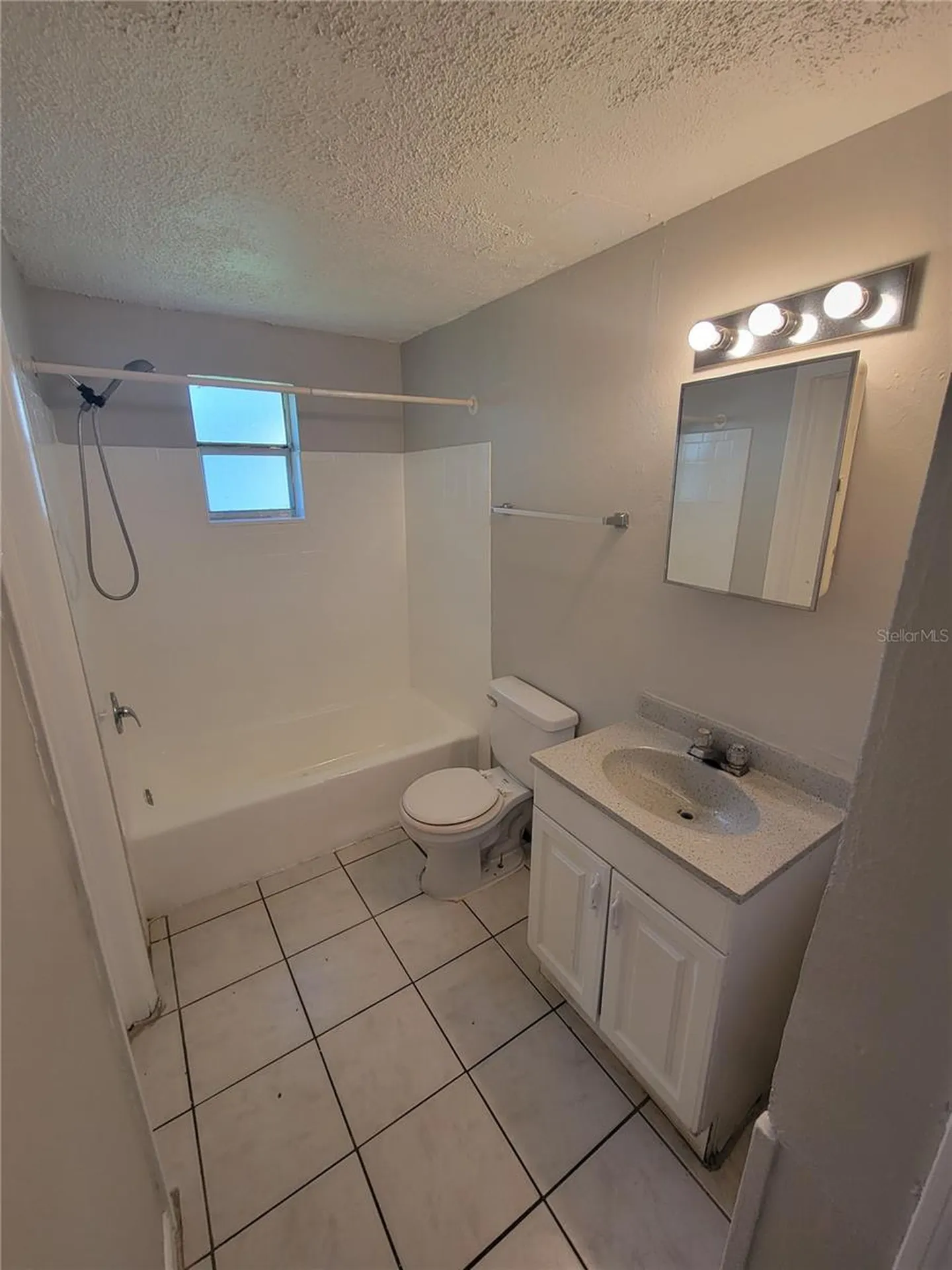 1517 E 142nd Avenue Tampa FL 33613