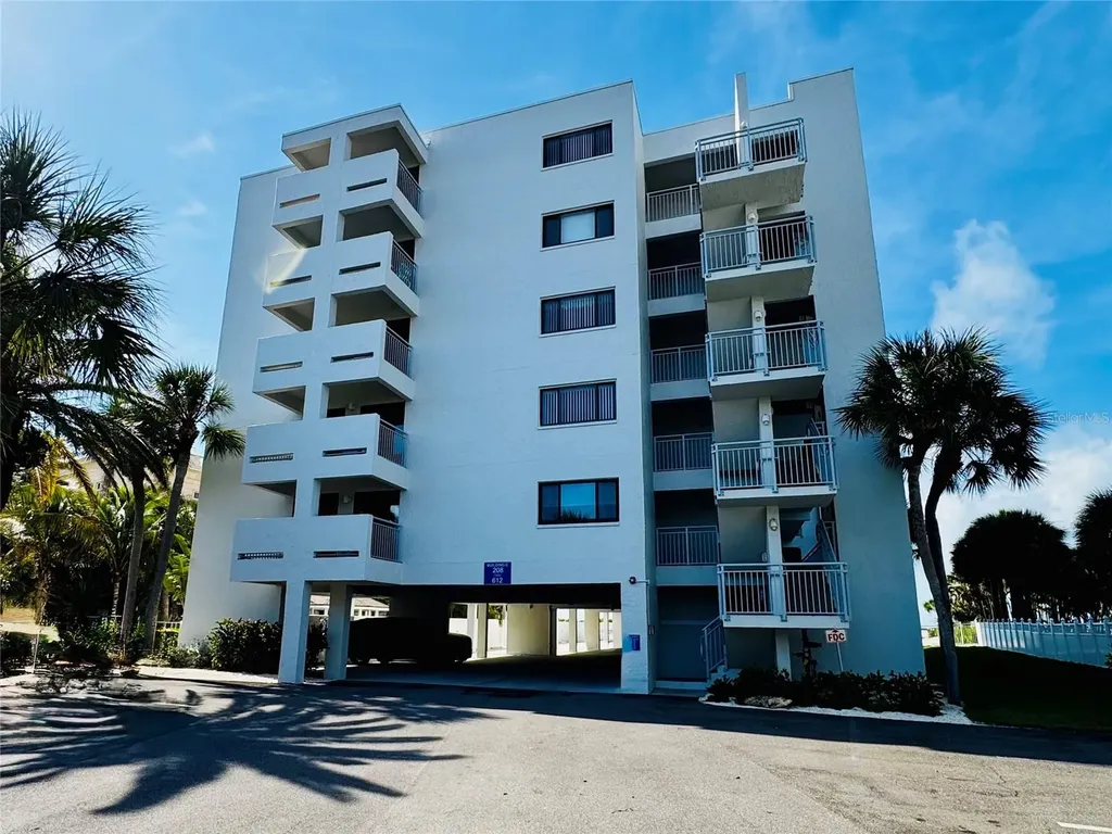1001 Point Of Rocks Road Sarasota FL 34242
