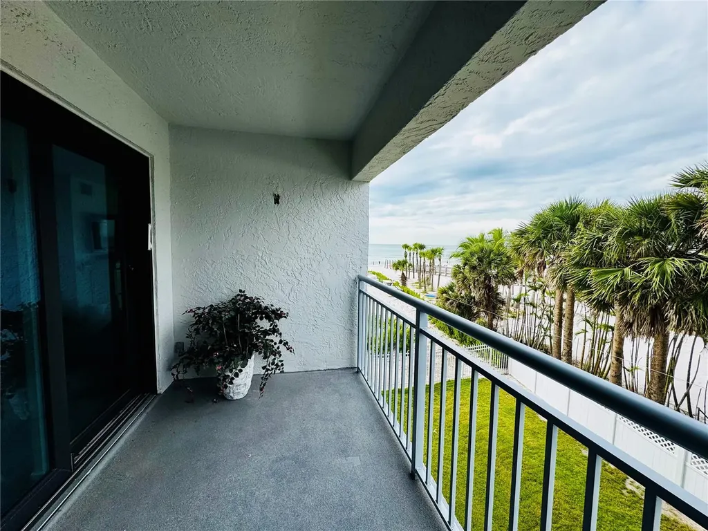 1001 Point Of Rocks Road Sarasota FL 34242