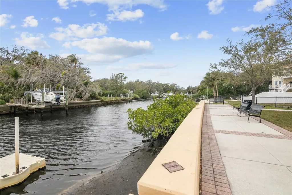 5642 Riverview Drive New Port Richey FL 34652