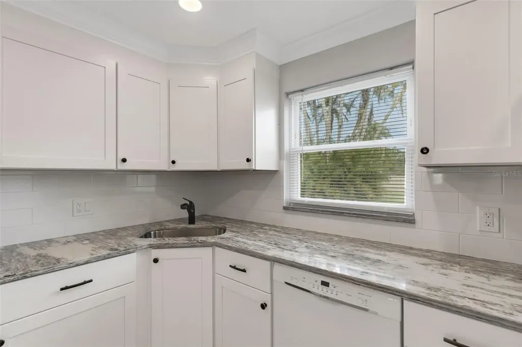 114 Dogwood Circle Seminole FL 33777