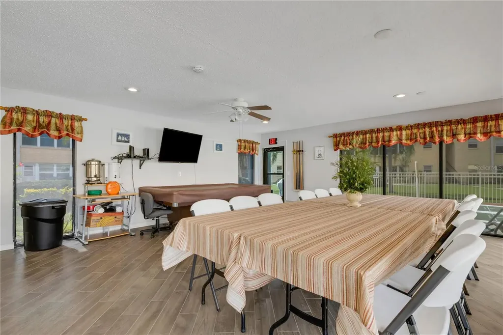 114 Dogwood Circle Seminole FL 33777