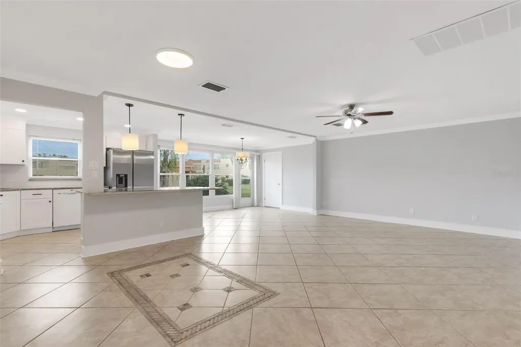 114 Dogwood Circle Seminole FL 33777