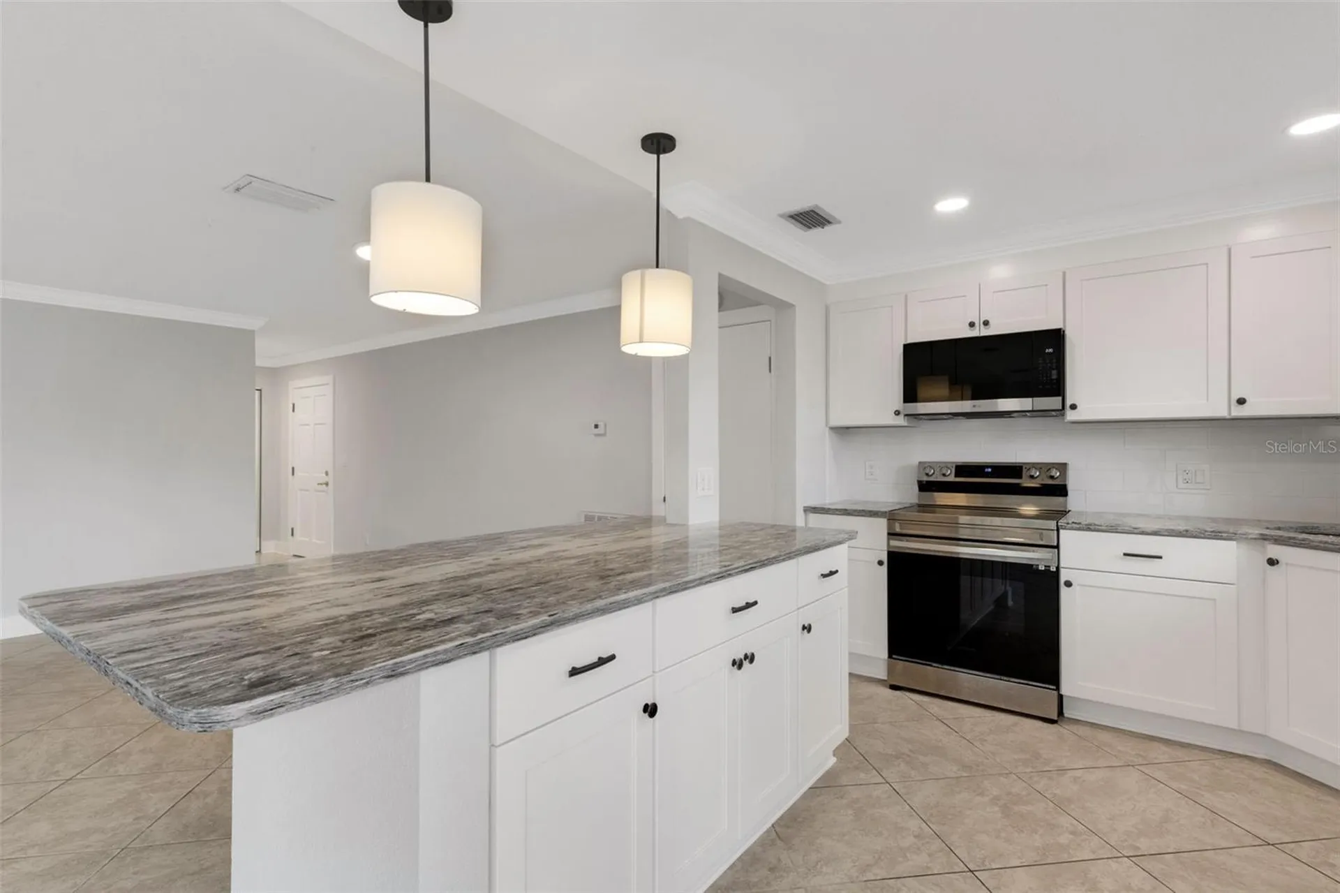 114 Dogwood Circle Seminole FL 33777