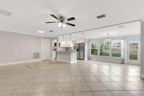 114 Dogwood Circle Seminole FL 33777