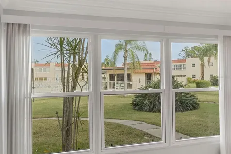 114 Dogwood Circle Seminole FL 33777