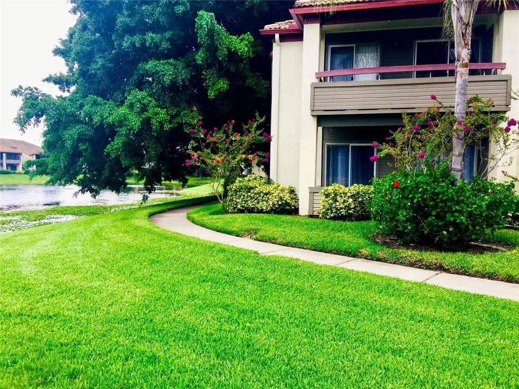 10263 Gandy Boulevard N St Petersburg FL 33702