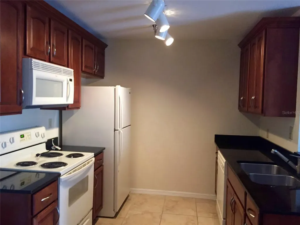 10263 Gandy Boulevard N St Petersburg FL 33702