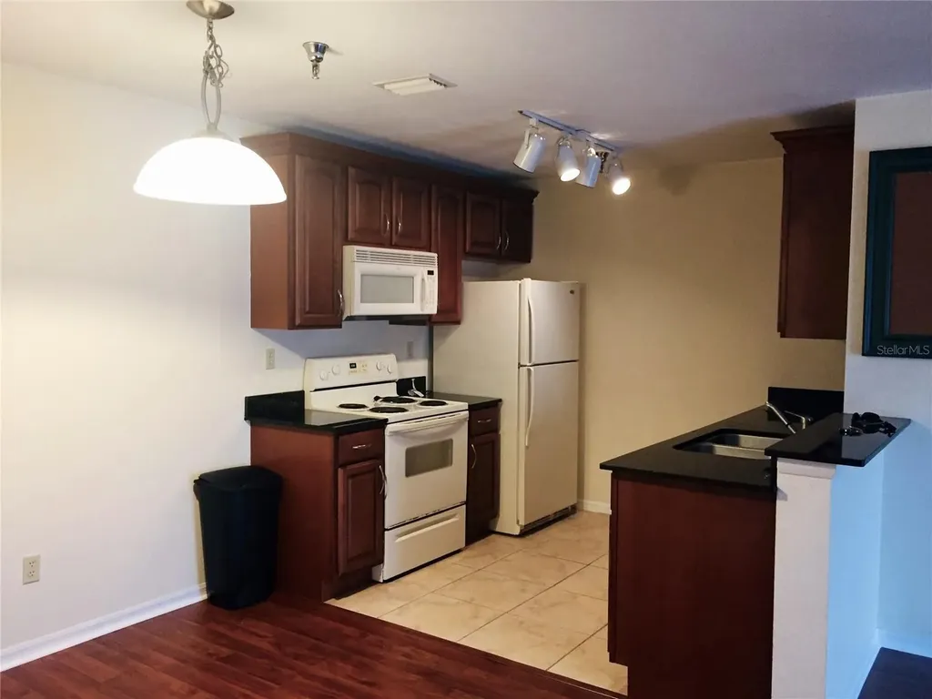 10263 Gandy Boulevard N St Petersburg FL 33702