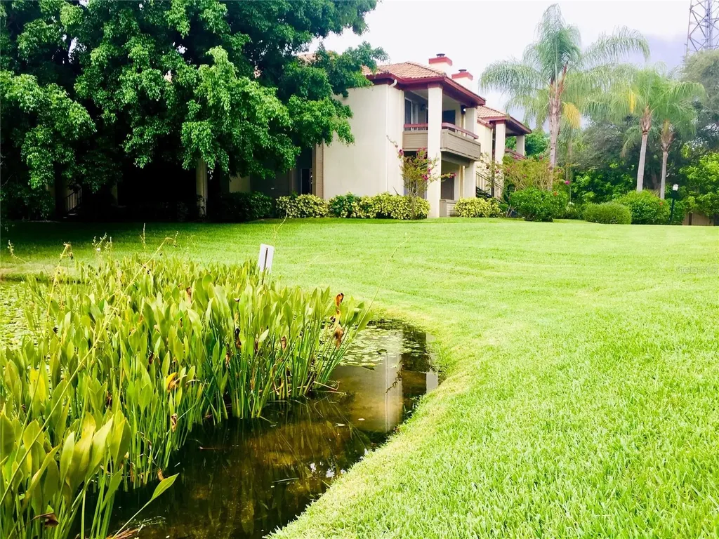 10263 Gandy Boulevard N St Petersburg FL 33702