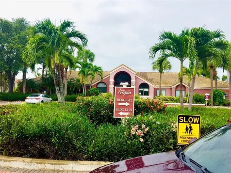 10263 Gandy Boulevard N St Petersburg FL 33702