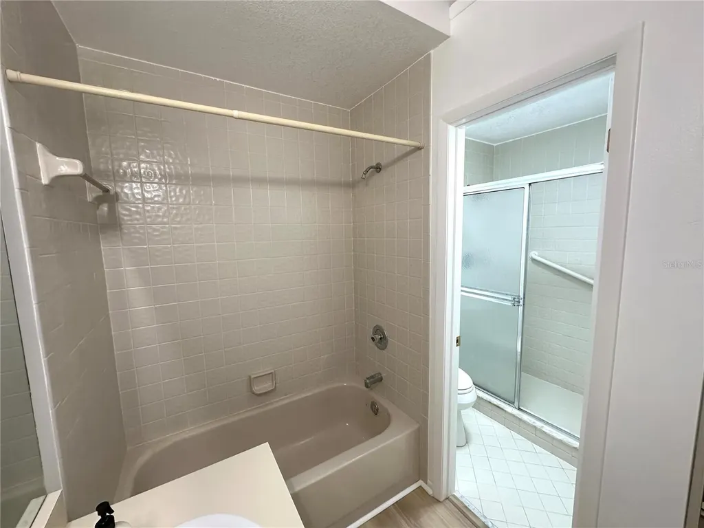 525 Oak Terrace Altamonte Springs FL 32701
