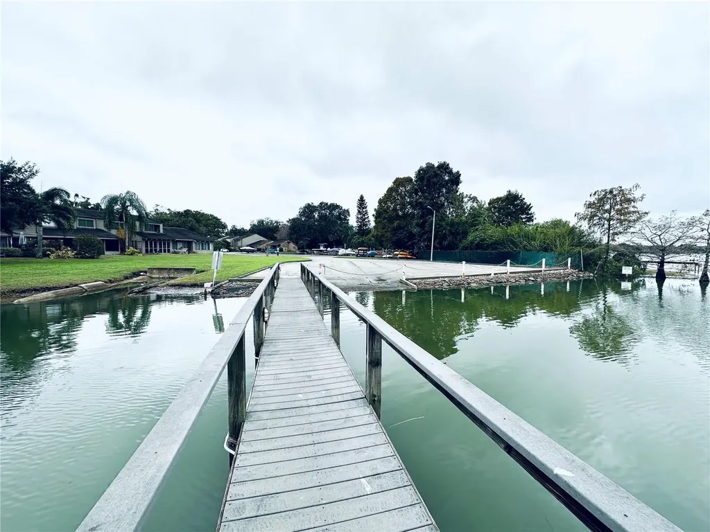 525 Oak Terrace Altamonte Springs FL 32701