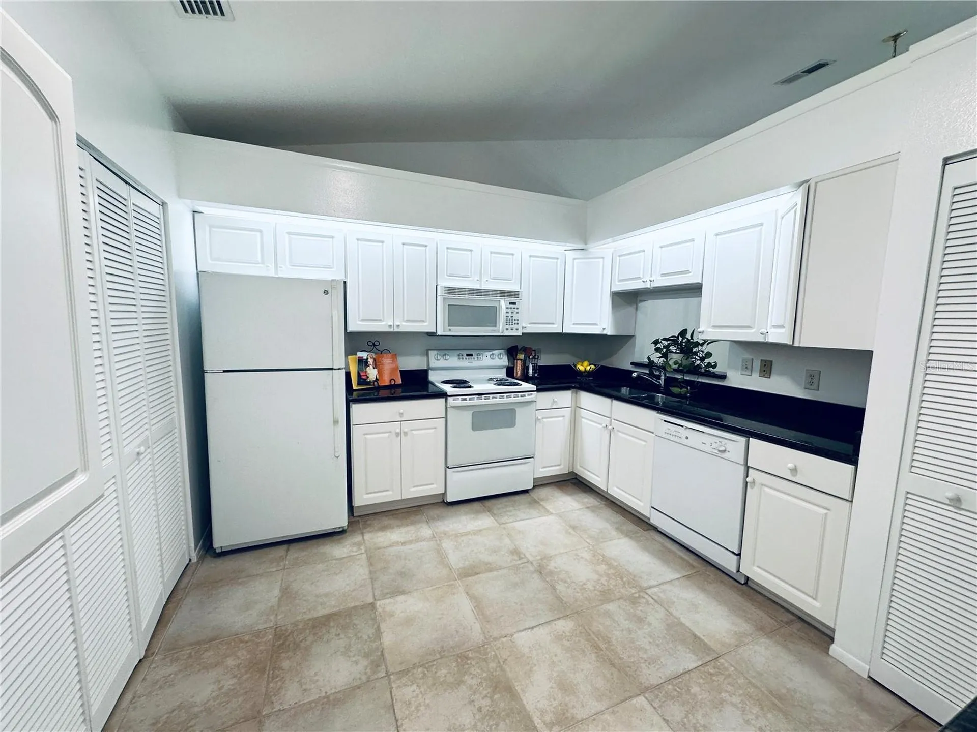 525 Oak Terrace Altamonte Springs FL 32701