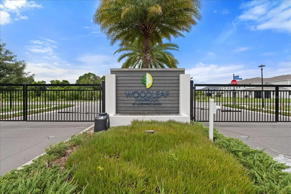 1934 Pleasant Maple Court Bradenton FL 34211