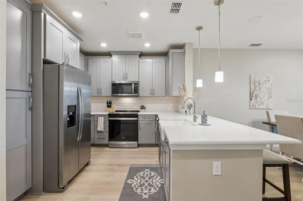 7565 Laureate Boulevard Orlando FL 32827