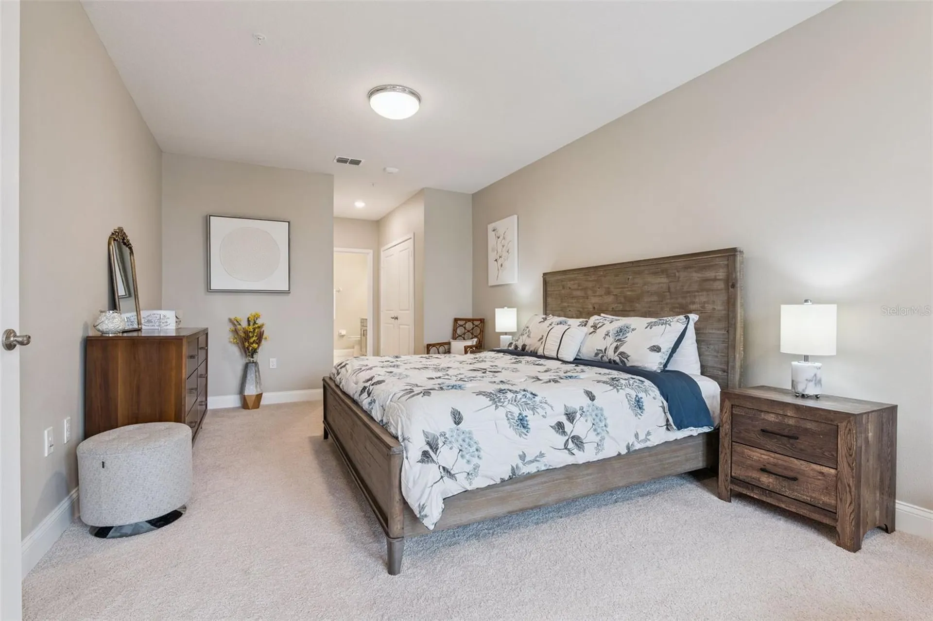 7565 Laureate Boulevard Orlando FL 32827