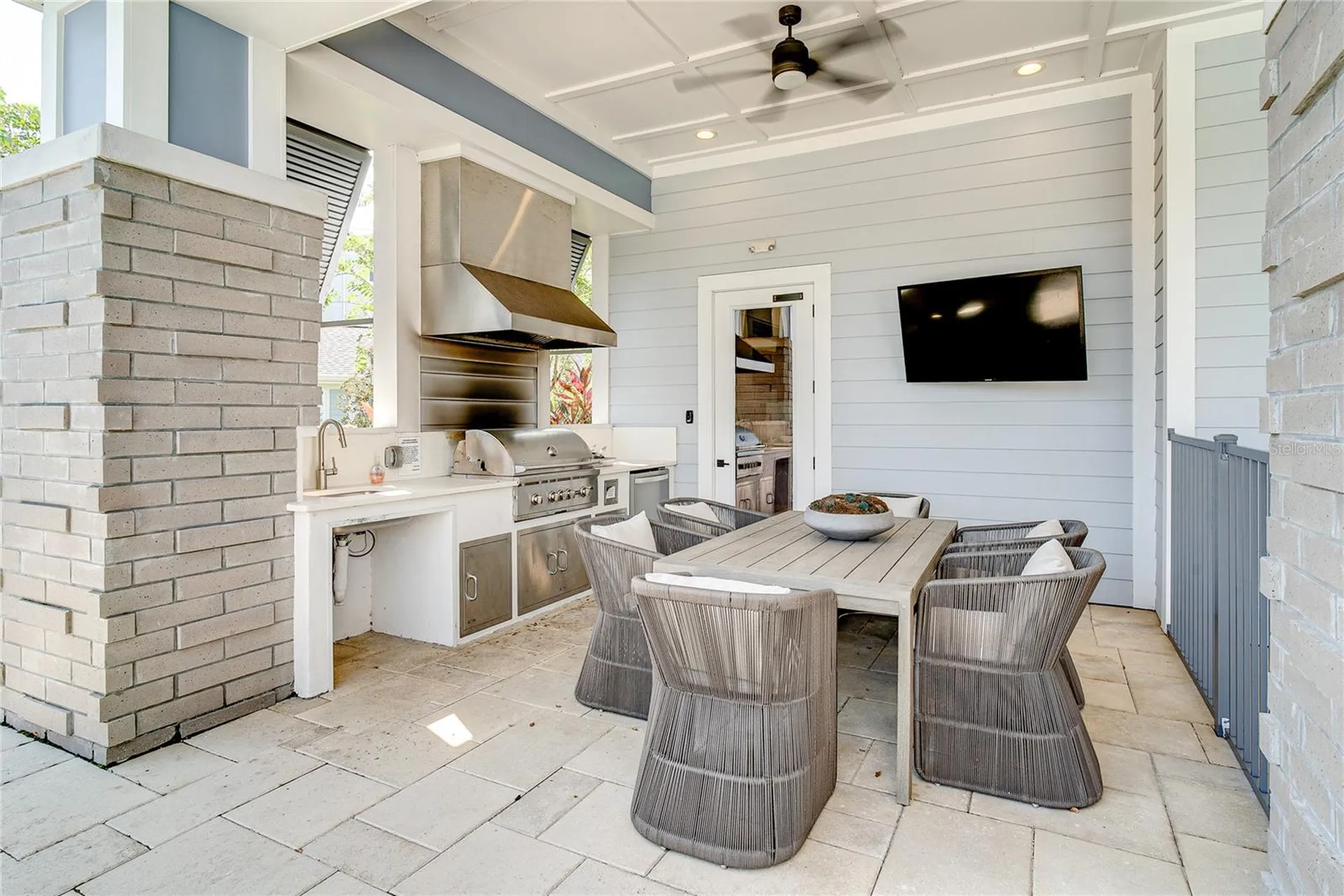 7565 Laureate Boulevard Orlando FL 32827