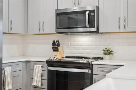 7565 Laureate Boulevard Orlando FL 32827