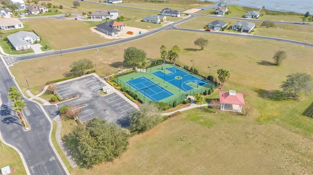 383 Adams View Lane Auburndale FL 33823