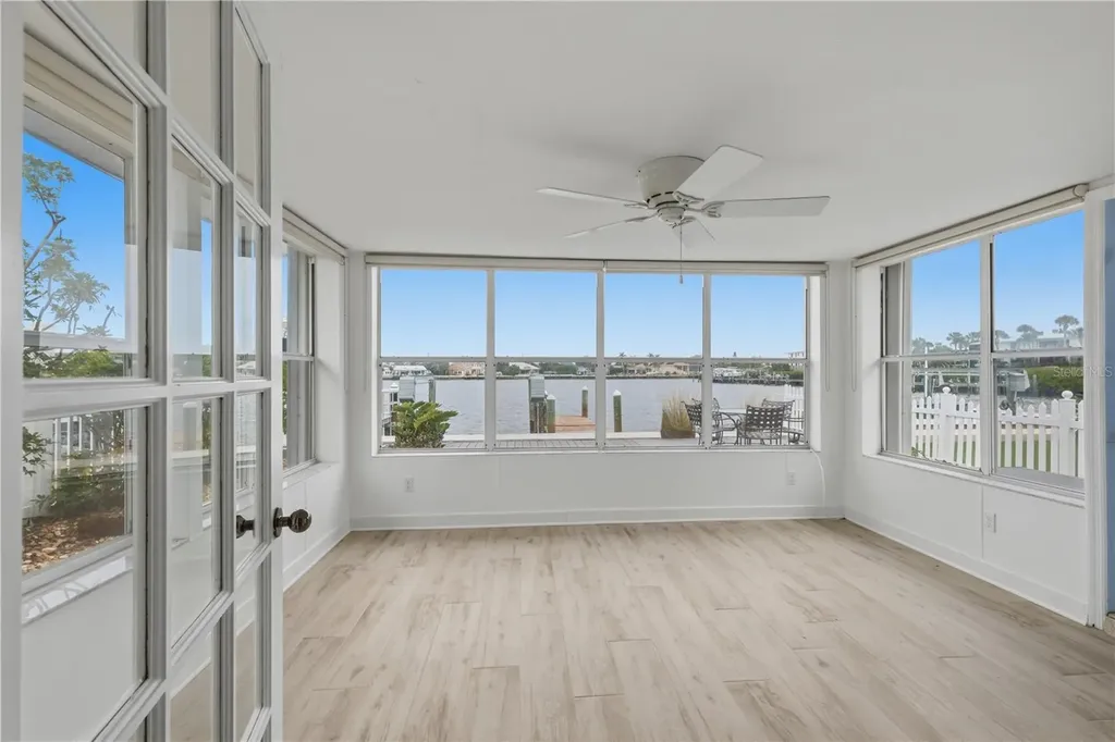 462 63rd Street Holmes Beach FL 34217
