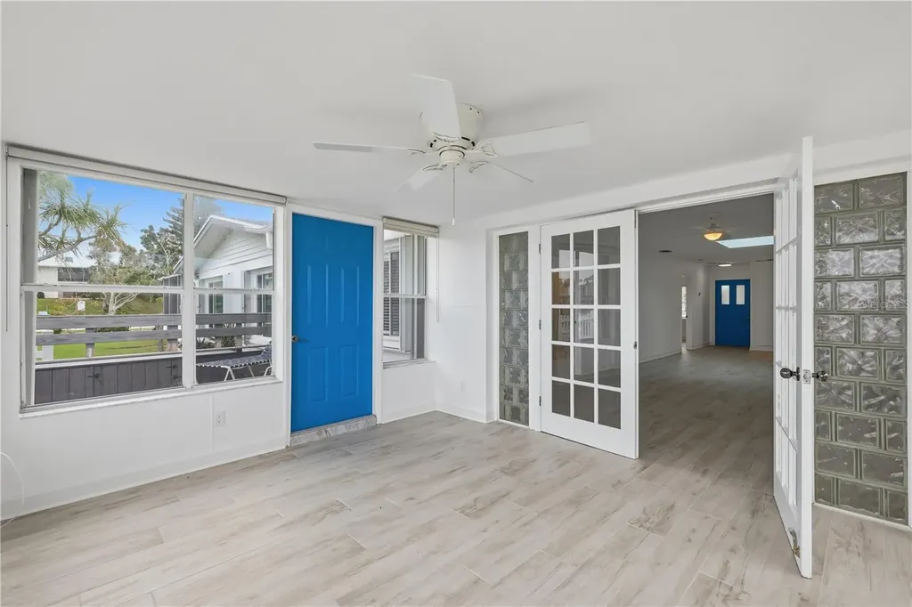 462 63rd Street Holmes Beach FL 34217
