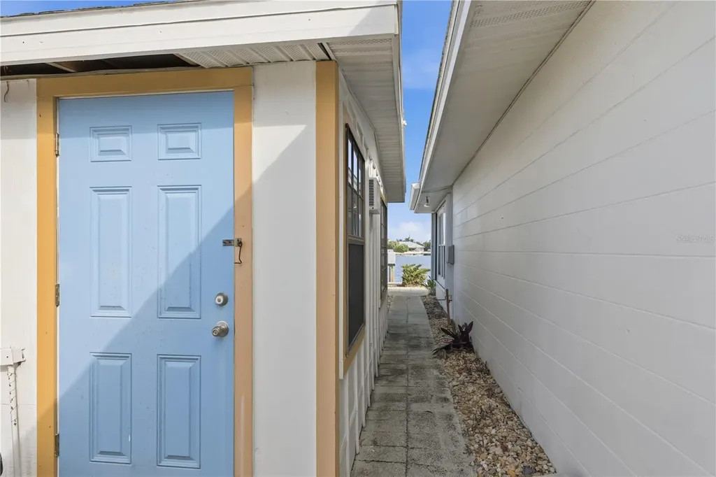 462 63rd Street Holmes Beach FL 34217